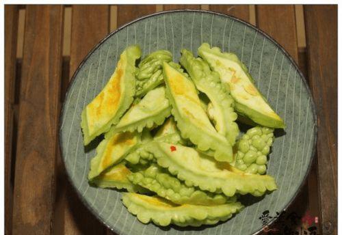 怎么吃瓜不辣嗓子,吃瓜不辣嗓子的正确姿势